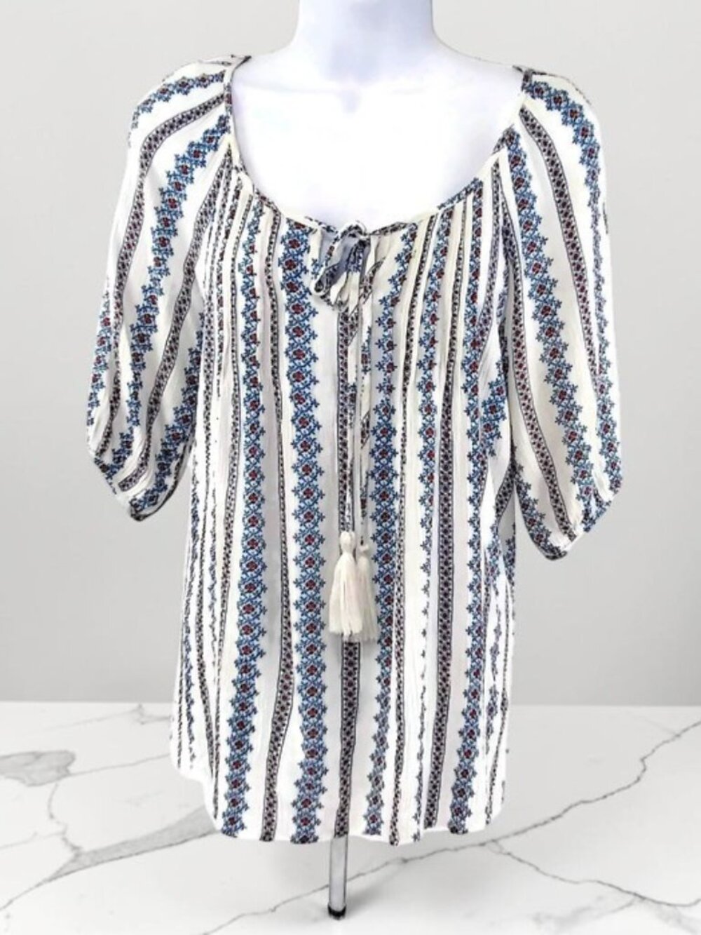 Crescent Boho Women's Blouse With Front Tassel Tie 3/4 sleeves Size Large